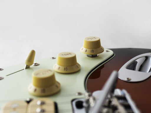 Push-Pull tone pot. with tap switch on bridge humbucker.